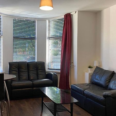Welly Self-Catering Apartment Белфаст Екстериор снимка